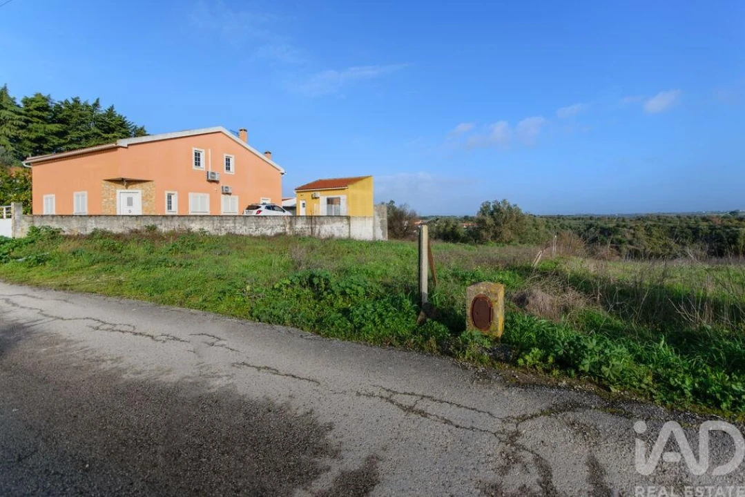 Terreno para Venda em Azoia de Cima e Tremês Foto 3