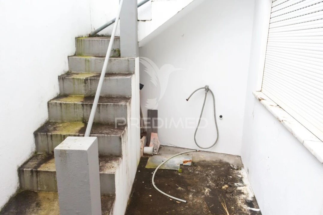 Moradia T2 para Venda em Praia da Vitoria (Santa Cruz) Foto 11