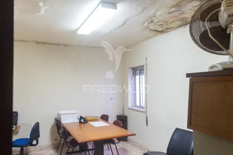 Moradia T2 para Venda em Praia da Vitoria (Santa Cruz) Foto 10