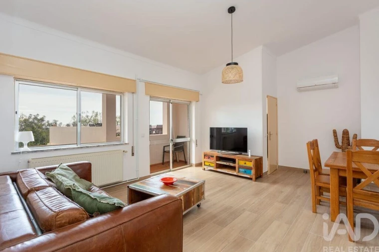 Moradia T6 para Venda em Ferreiras Foto 12