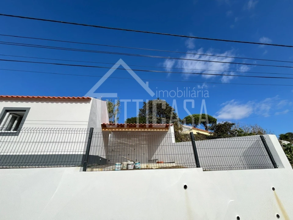 Moradia T2 para Venda em Azueira e Sobral da Abelheira Foto 17