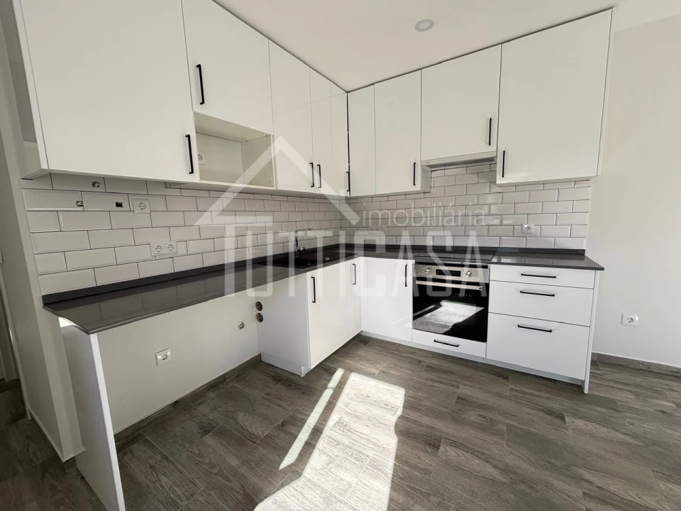 Moradia T2 para Venda em Azueira e Sobral da Abelheira Foto 33