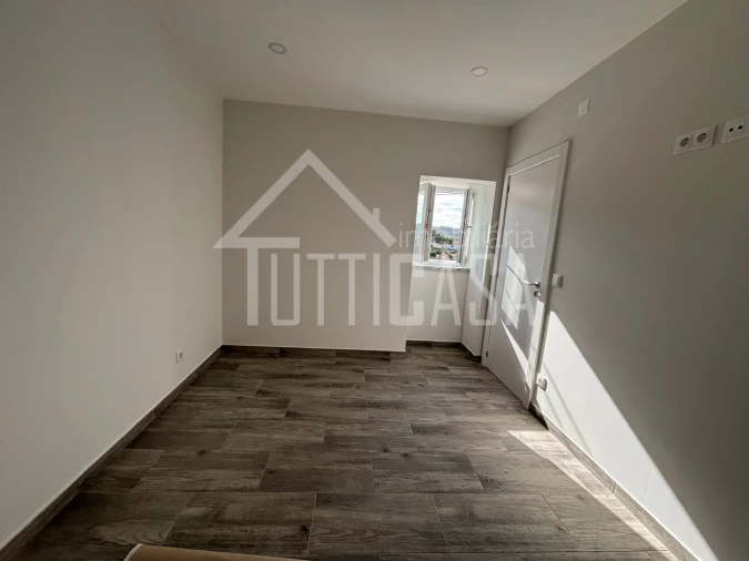 Moradia T2 para Venda em Azueira e Sobral da Abelheira Foto 26