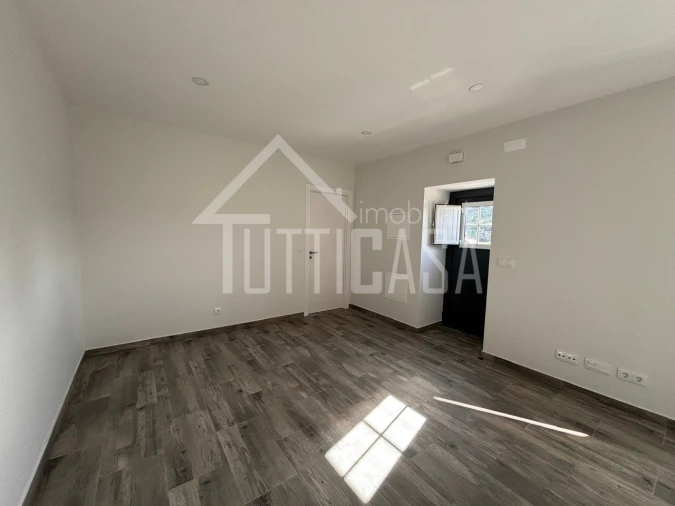 Moradia T2 para Venda em Azueira e Sobral da Abelheira Foto 32