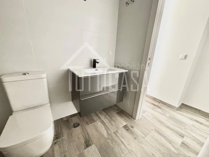 Moradia T2 para Venda em Azueira e Sobral da Abelheira Foto 40