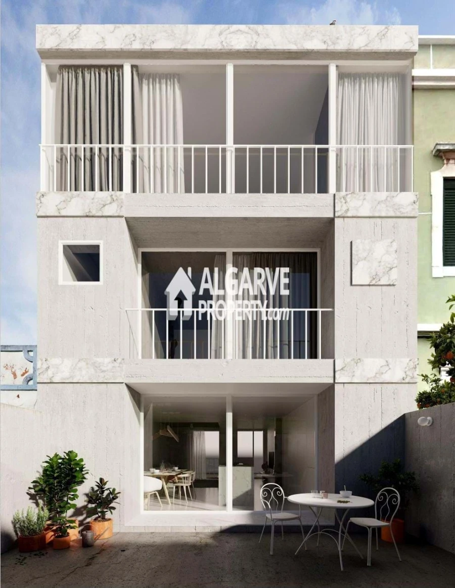 Terreno para Venda em Faro (Sé e São Pedro) Foto 1