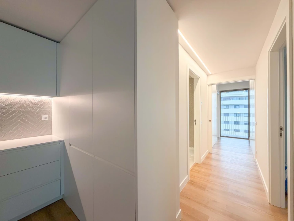 Apartamento T2 para Venda em Algés, Linda-A-Velha e Cruz Quebrada-Dafundo Foto 8