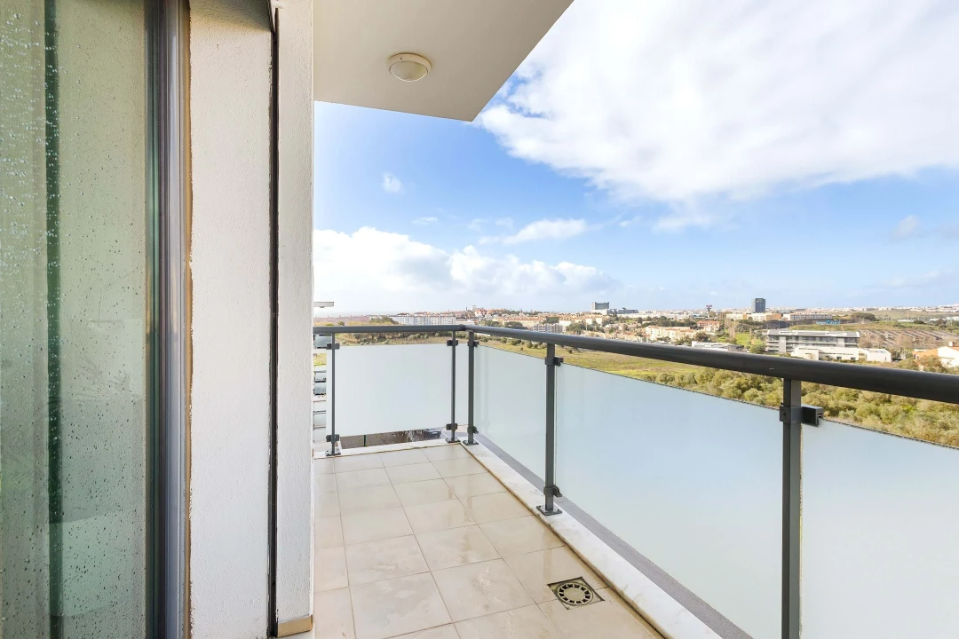 Apartamento T2 para Venda em Oeiras e São Julião da Barra, Paço de Arcos e Caxias Foto 1