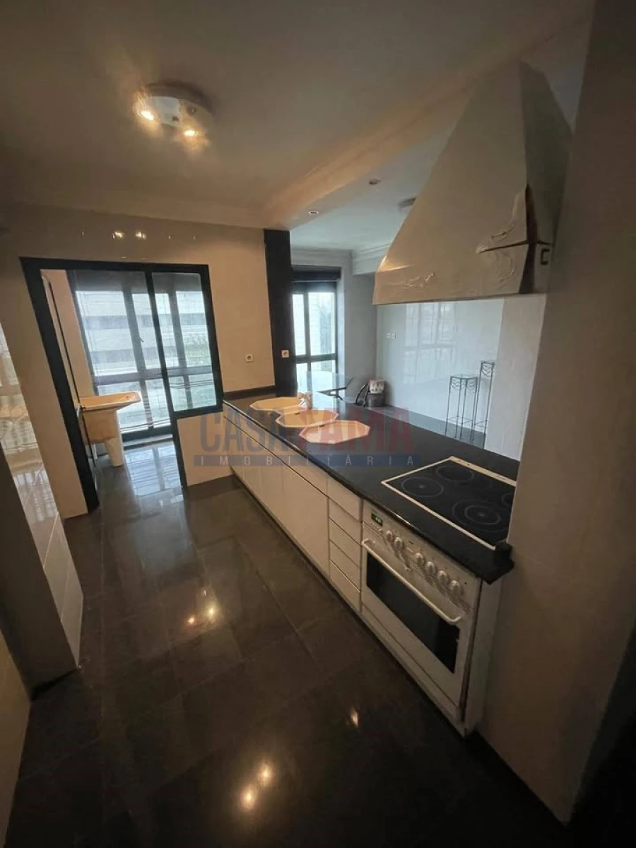 Apartamento T4 para Venda em Santo Tirso, Couto (Santa Cristina e São Miguel) e Burgães Foto 6