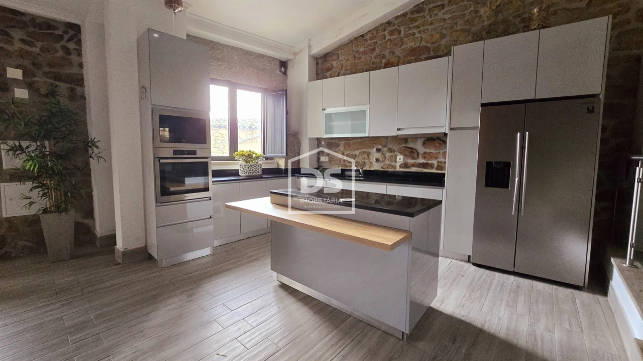 Moradia T3 para Venda em Pinhel Foto 9