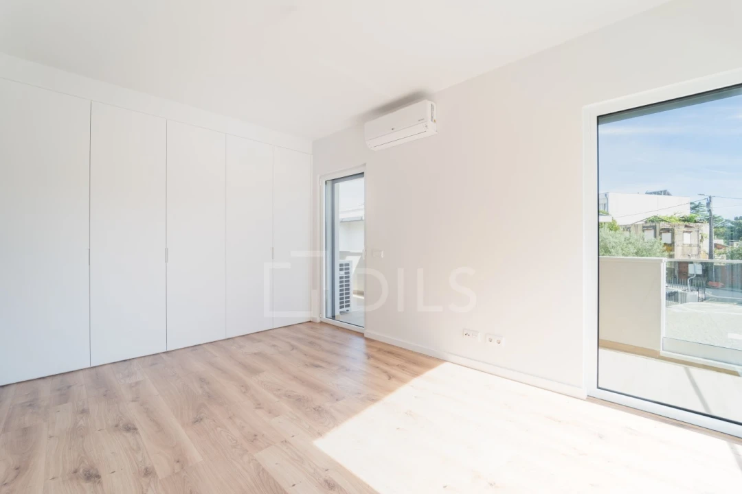 Apartamento T2 para Venda em Ramalde Foto 5