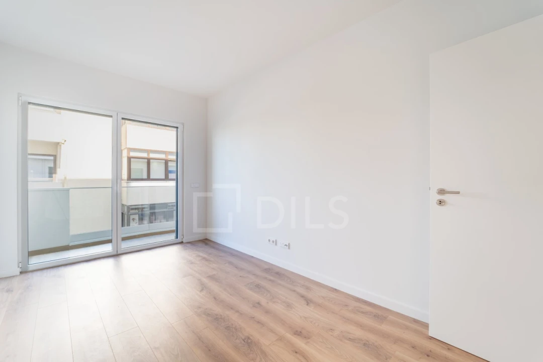 Apartamento T2 para Venda em Ramalde Foto 7