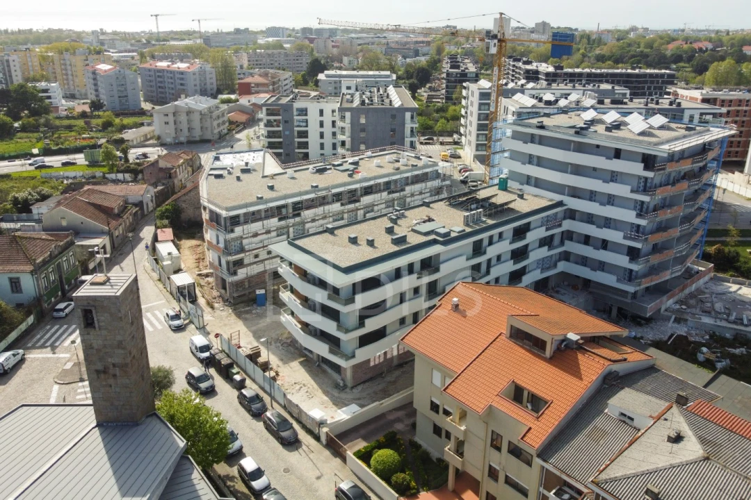 Apartamento T2 para Venda em Ramalde Foto 7