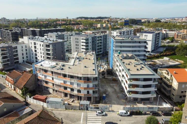 Apartamento T2 para Venda em Ramalde Foto 16