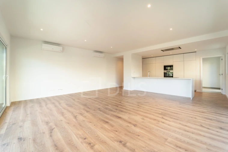 Apartamento T2 para Venda em Ramalde Foto 44