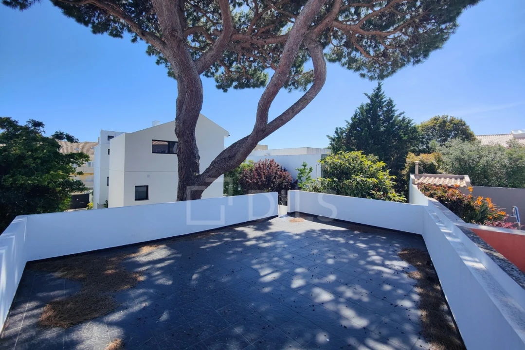 Moradia T5 para Venda em Cascais e Estoril Foto 46