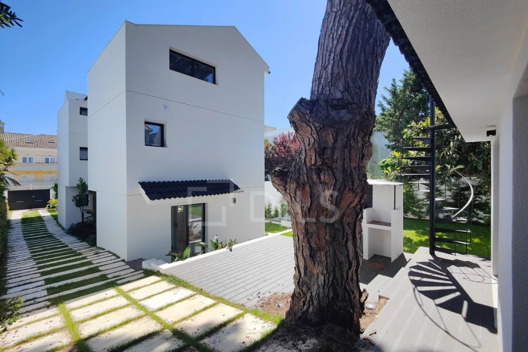 Moradia T5 para Venda em Cascais e Estoril Foto 48