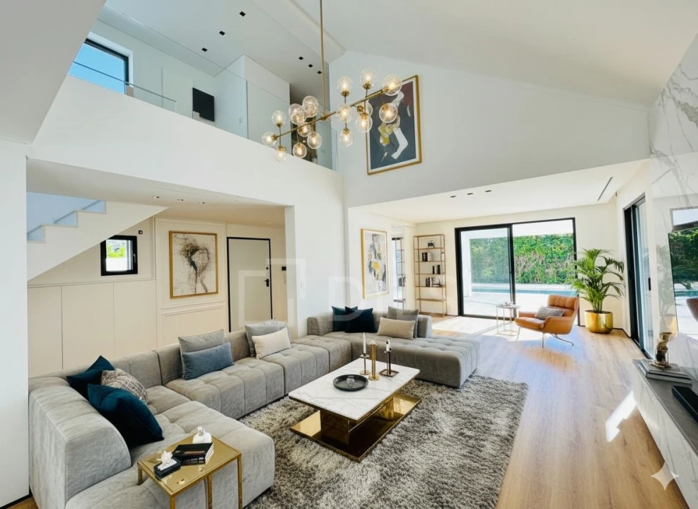 Moradia T5 para Venda em Cascais e Estoril Foto 3