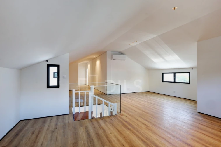 Moradia T5 para Venda em Cascais e Estoril Foto 32