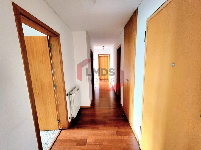 Apartamento T2 para Venda em Oliveira do Douro Foto 15