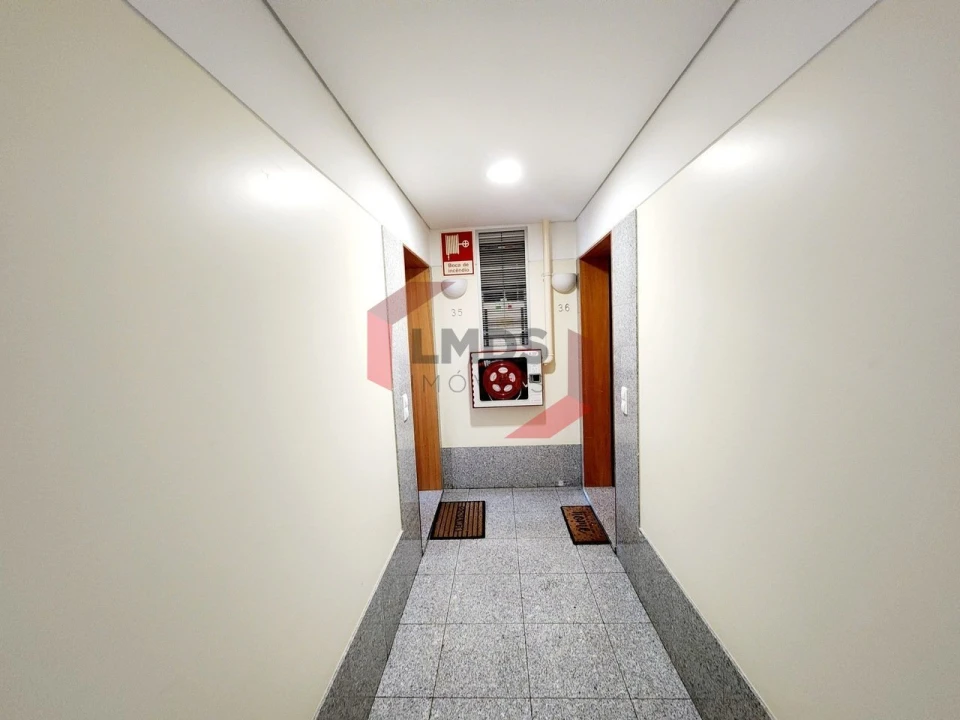 Apartamento T2 para Venda em Oliveira do Douro Foto 7