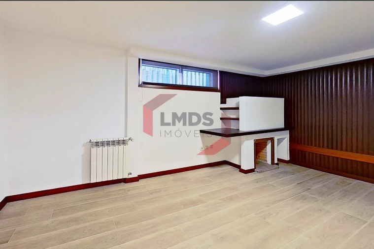 Moradia T6 para Venda em São Mamede de Infesta e Senhora da Hora Foto 19