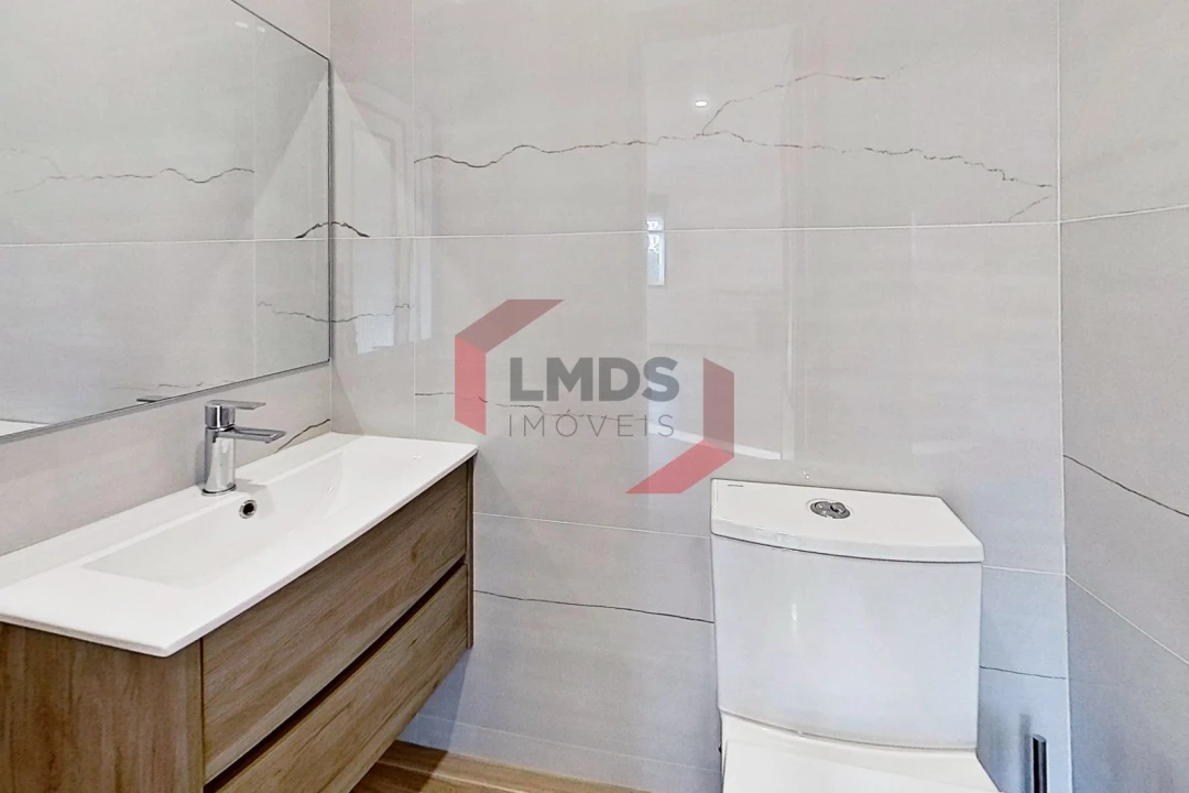 Moradia T6 para Venda em São Mamede de Infesta e Senhora da Hora Foto 12