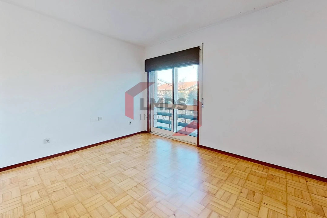 Moradia T6 para Venda em São Mamede de Infesta e Senhora da Hora Foto 15