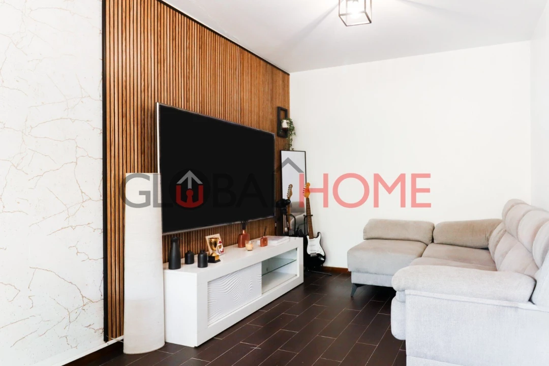 Moradia T4 para Venda em Fânzeres e São Pedro da Cova Foto 11