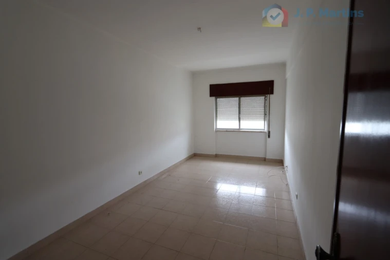 Apartamento T3 para Venda em Moita Foto 3