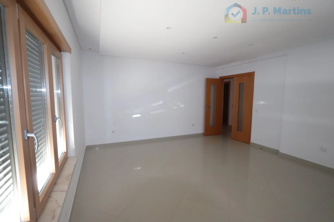 Apartamento T4 para Venda em Pinhal Novo Foto 6