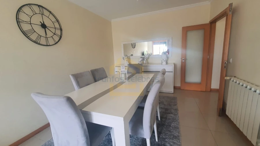 Apartamento T2 para Venda em Mindelo Foto 4