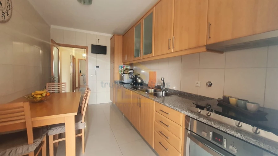 Apartamento T2 para Venda em Mindelo Foto 16