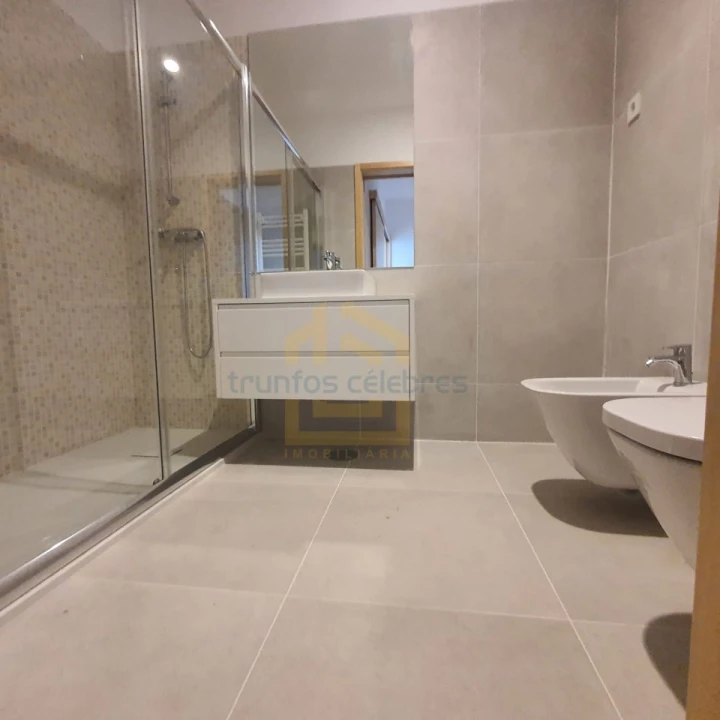 Apartamento T2 para Venda em Aver-O-Mar, Amorim e Terroso Foto 25