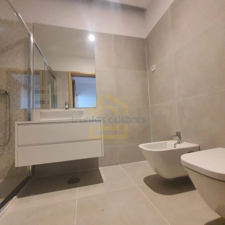 Apartamento T2 para Venda em Aver-O-Mar, Amorim e Terroso Foto 27