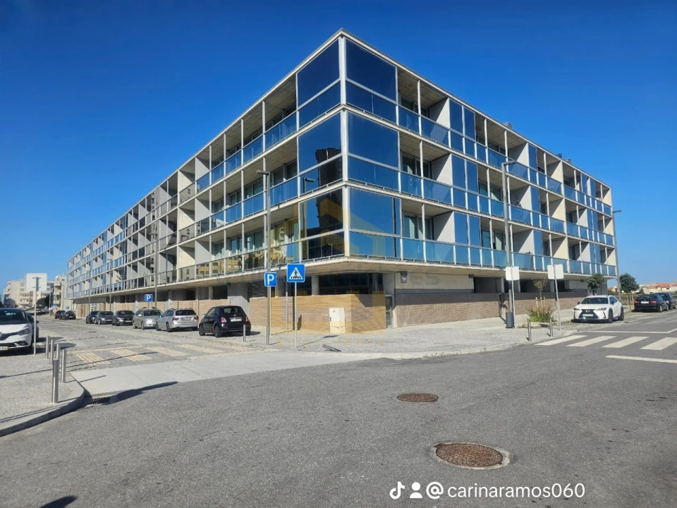 Apartamento T2 para Venda em Aver-O-Mar, Amorim e Terroso Foto 1