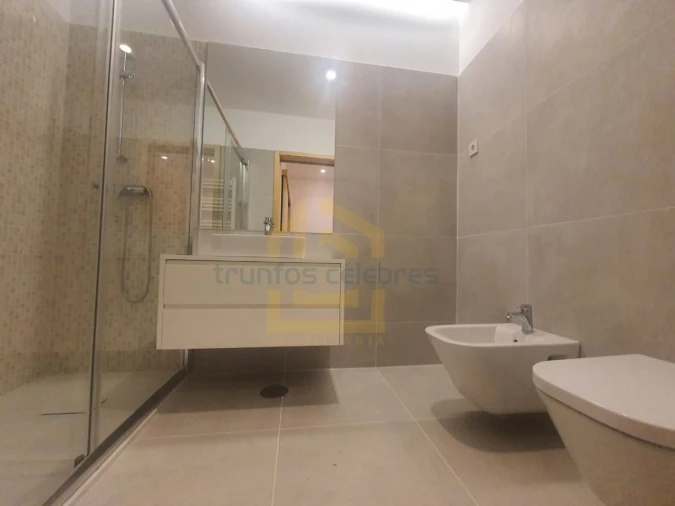 Apartamento T2 para Venda em Aver-O-Mar, Amorim e Terroso Foto 12