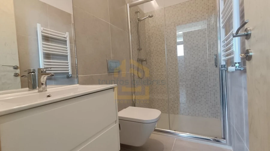 Apartamento T2 para Venda em Aver-O-Mar, Amorim e Terroso Foto 28