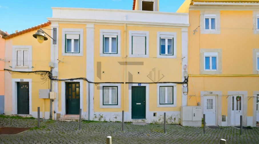 Apartamento T3 para Venda em Ajuda Foto 1