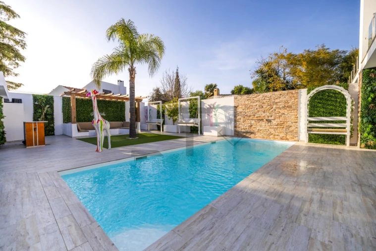 Moradia T3 para Venda em Corroios Foto 7