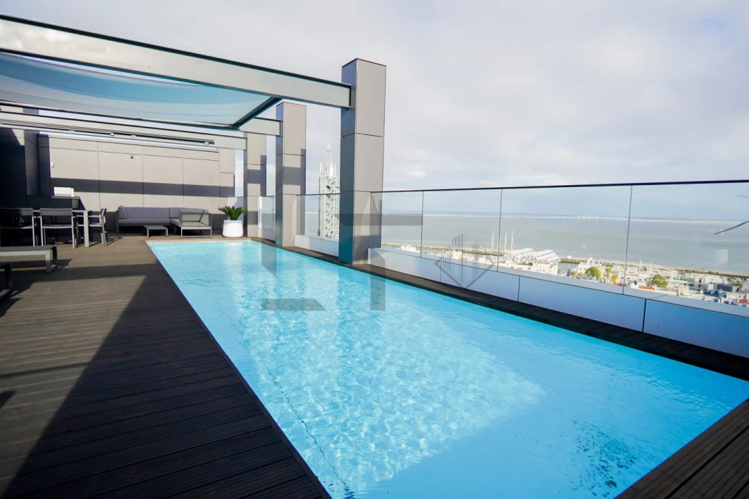 Apartamento T4 para Venda em Parque das Nações Foto 3