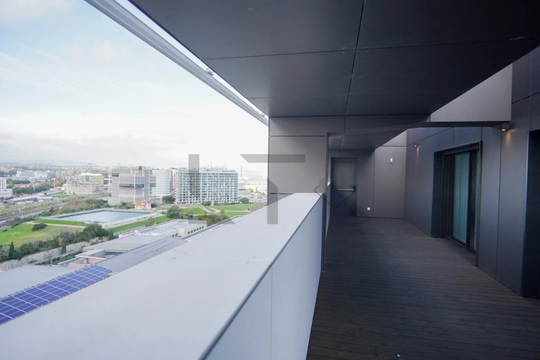 Apartamento T4 para Venda em Parque das Nações Foto 13