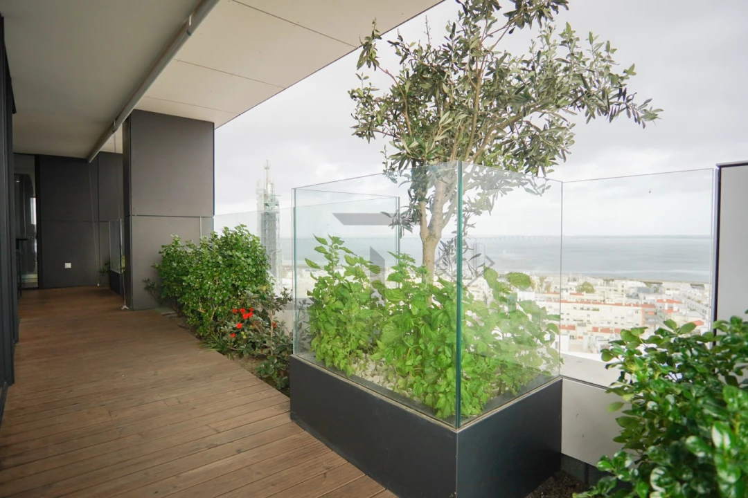 Apartamento T4 para Venda em Parque das Nações Foto 52