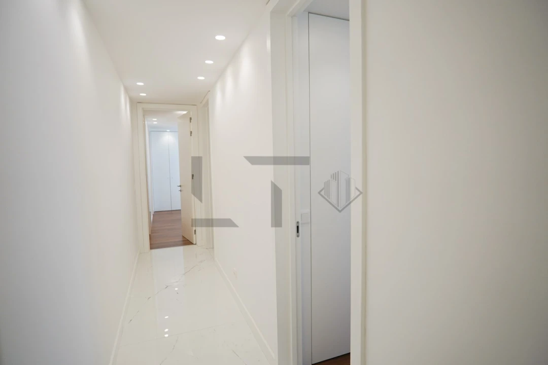 Apartamento T4 para Venda em Parque das Nações Foto 67