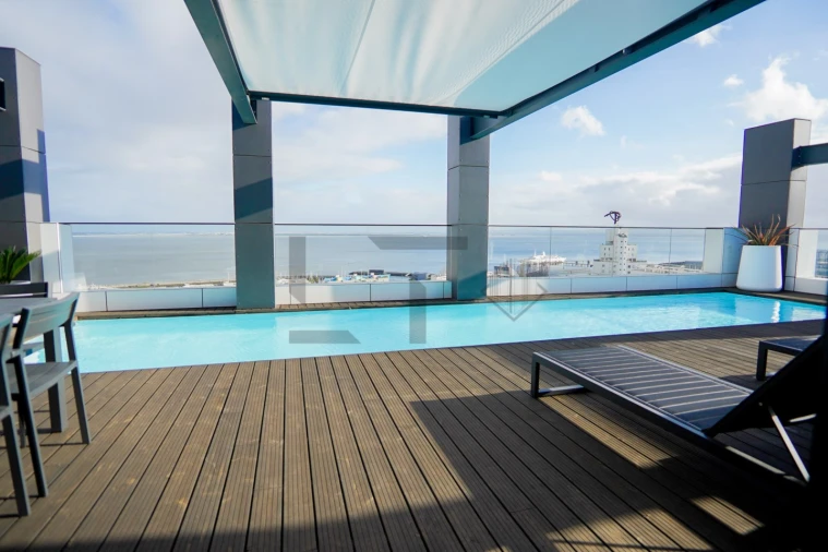 Apartamento T4 para Venda em Parque das Nações Foto 2