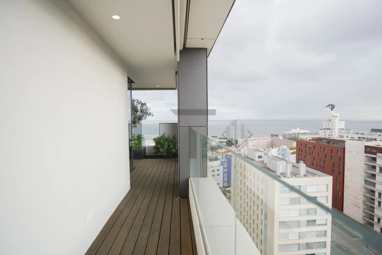 Apartamento T4 para Venda em Parque das Nações Foto 53