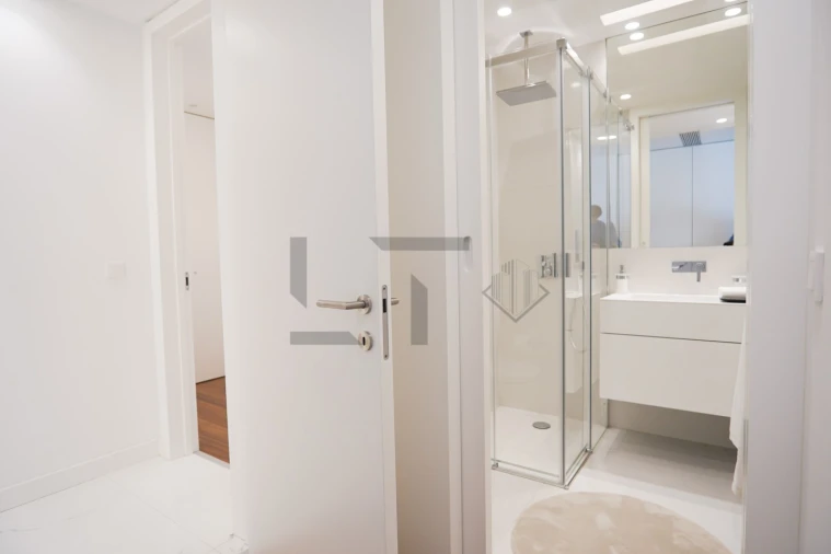 Apartamento T4 para Venda em Parque das Nações Foto 76