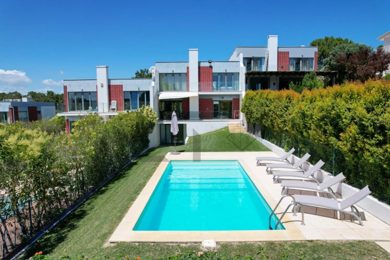 Moradia T4 para Venda em Carvalhal