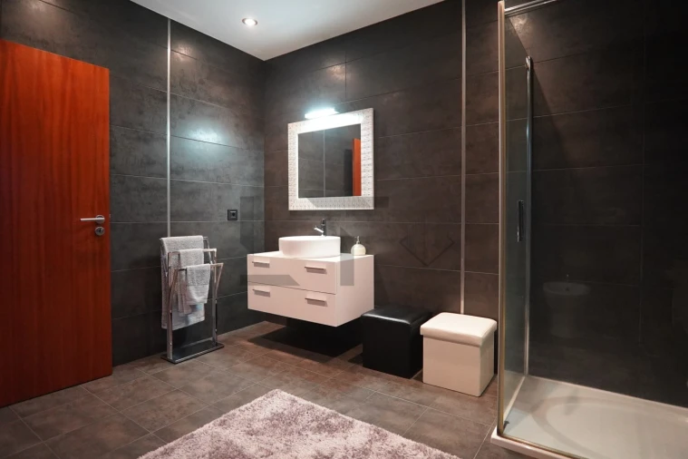 Moradia T5 para Venda em Avessadas e Rosém Foto 27