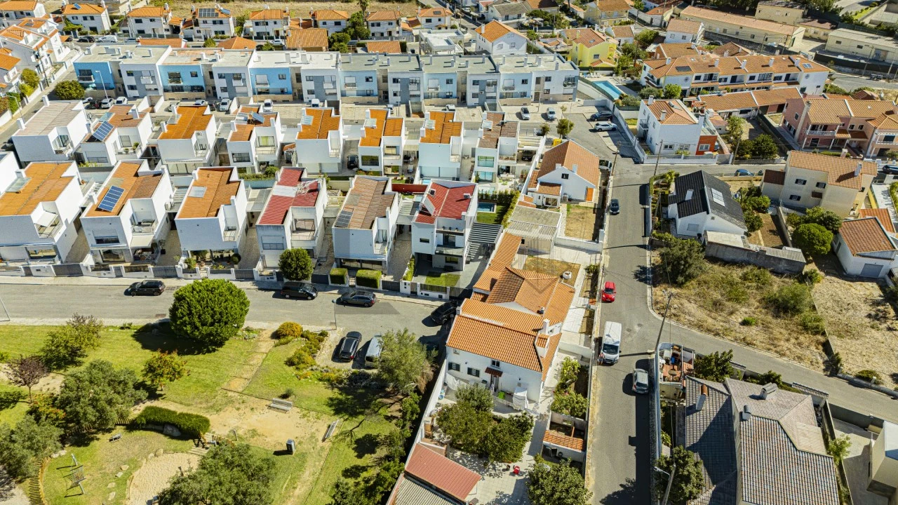 Moradia T3 para Venda em Alcabideche Foto 6